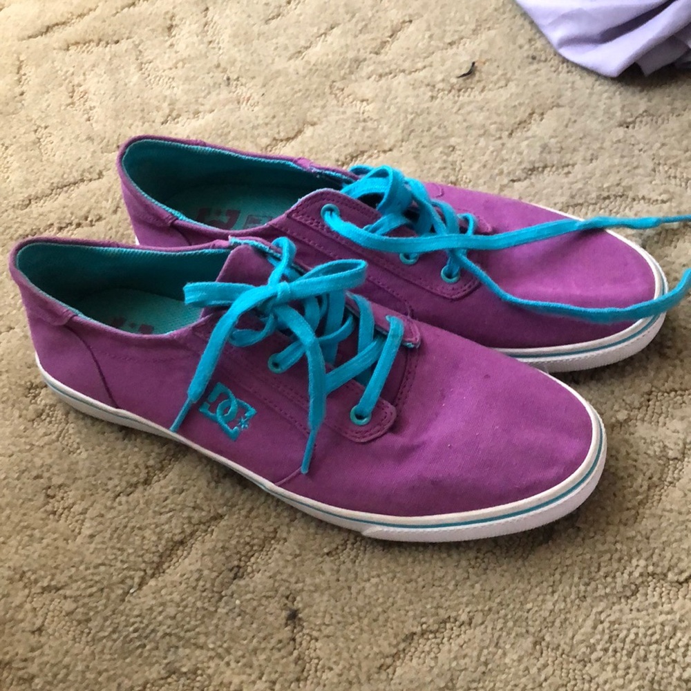 Shoe - Picture 2 of 3